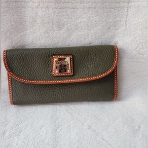 Dooney & Bourke Olive Green Pebble Grain Continental Wallet